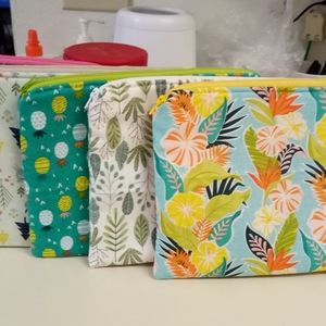 Brand new zipper pouch cosmetics